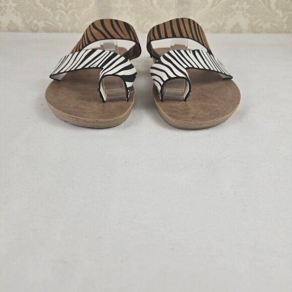 Mukluks Size 8 Mixed Zebra Print Slip On Sandals Faux Leather Animal Print NWOT - Picture 2 of 11
